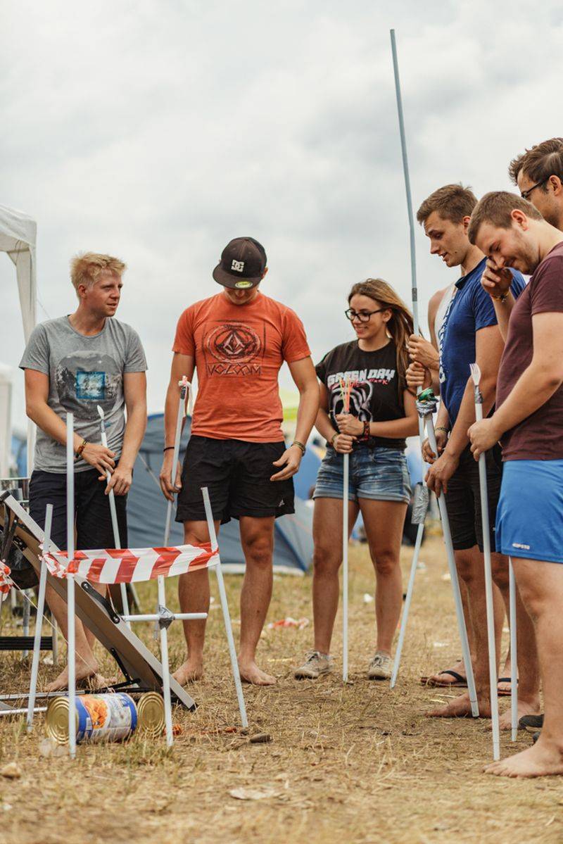 Nova Rock, den třetí - metalcorové hody se Sleeping With Sirens, objev Moose Blood a spojení Prophets Of Rage se System Of A Down