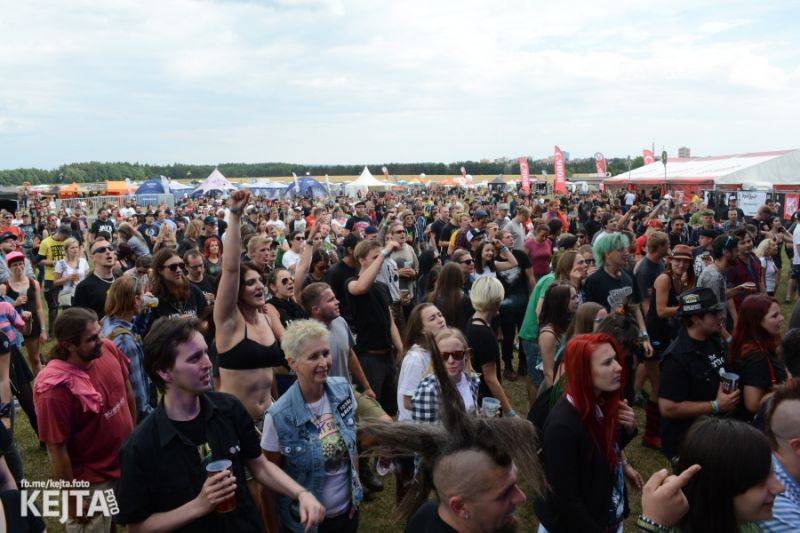 LIVE: Na Mighty Sounds bavili energičtí Gogol Bordello i česká žánrová špička