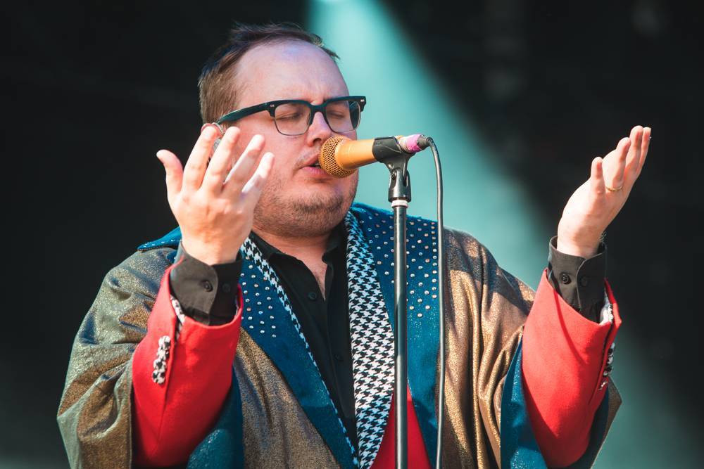 LIVE: Třetí den Colours Of Ostrava: Překvapení v podobě Louise Berryho i St. Paul a perfektní Moderat