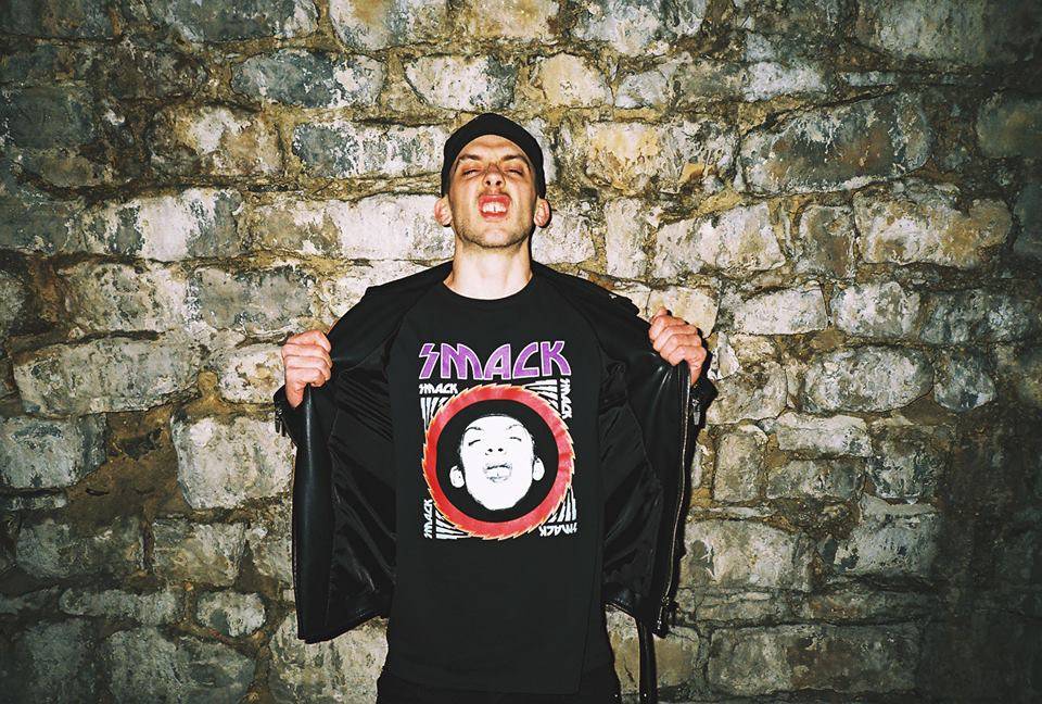 RECENZE: Smack se albem Terapie nadechuje k nové etapě své tvorby