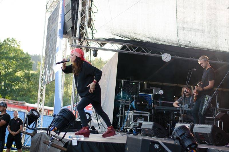 LIVE: Hrady CZ na Rožmberku - Tomáš Klus rozesmál i dojal, Lucie Bílá byla za metalovou královnu