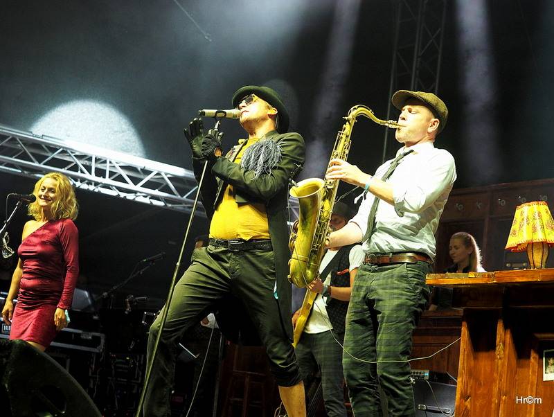 LIVE: TOP 8 NEJ Sázavafestu - Thomas Anders i Ruslana zklamali, zastoupili je Vojta Dyk nebo Barbora Poláková