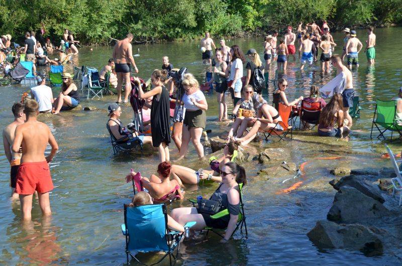 LIVE: The Offspring si na Frequency hráli na hasiče, objevem byl JP Cooper