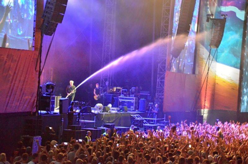 LIVE: The Offspring si na Frequency hráli na hasiče, objevem byl JP Cooper