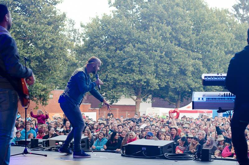 LIVE: Radiofest České Budějovice - Slza plnila přání, Igor Timko z No Name slavil narozeniny