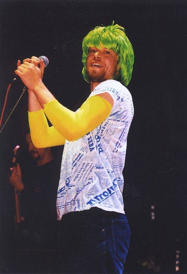 RETRO: S kapelou Kryštof na turné V siločarách - Richard Krajčo měnil barvy a převleky, hráli zahraniční hosté