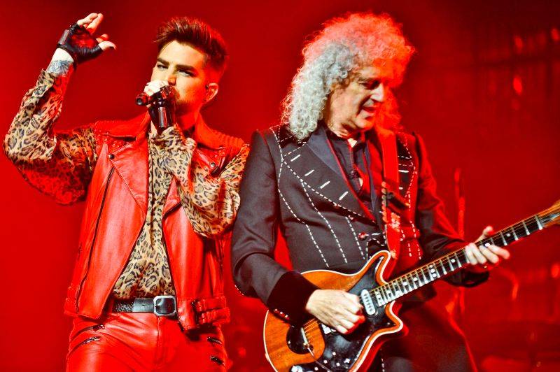 LIVE: Queen a Adam Lambert předvedli v Praze megalomanskou show, nechyběla vzpomínka na Mercuryho