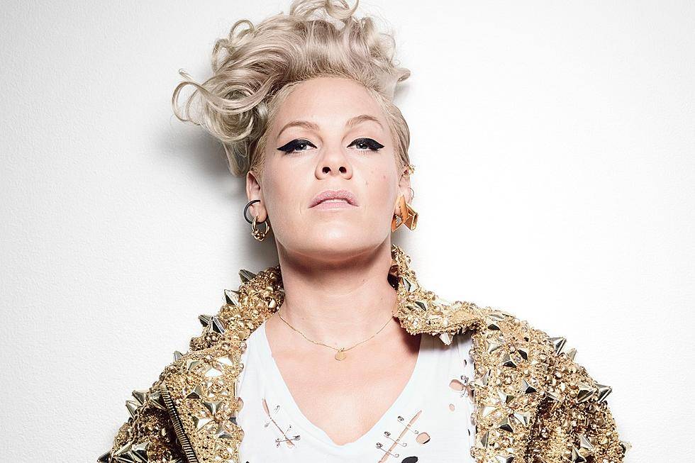RECENZE: Pink na albu Beautiful Trauma plave po proudu dnešního popu, období rebelie má už za sebou