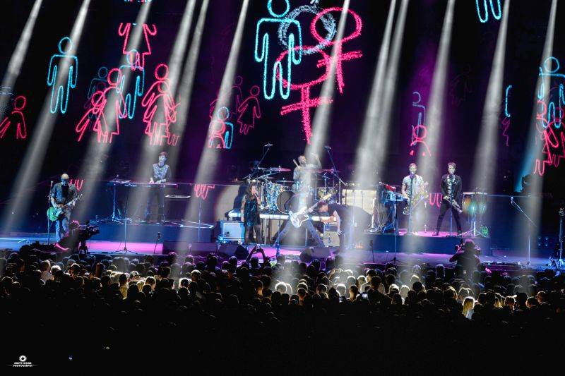 LIVE: Chinaski chutnali v O2 areně jako svíčková od babičky