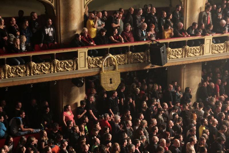 LIVE: Visací zámek má i po pětatřiceti letech obdivuhodnou energii a charisma