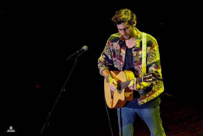 LIVE: Alvaro Soler letos podruhé rozveselil Forum Karlín