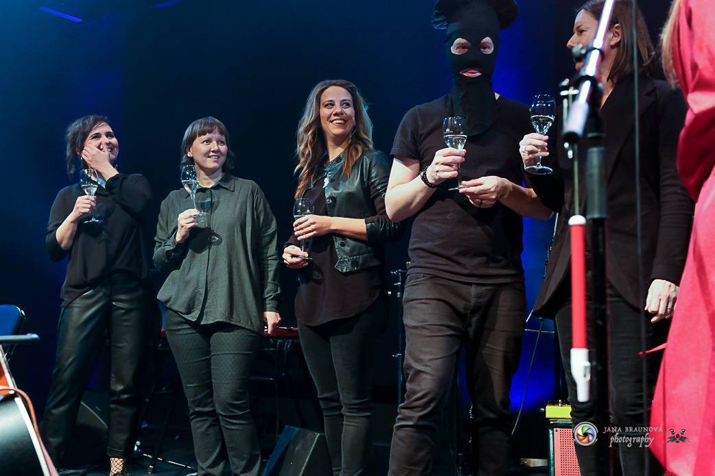 LIVE: Jen zdánlivé šílenství osmihlavé Vladivojny