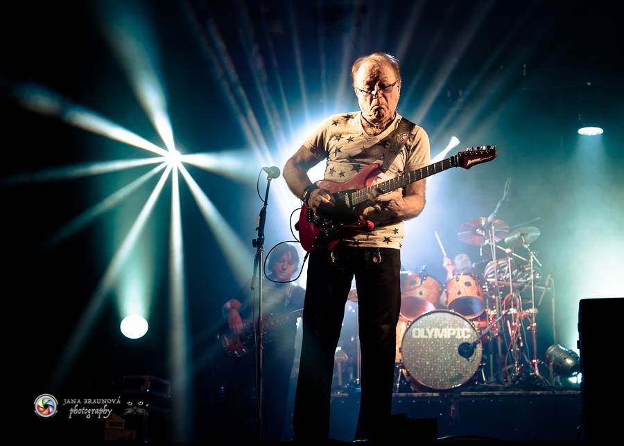 RECENZE: Olympic vhodně rekapituluje, ale rozhodně nekapituluje