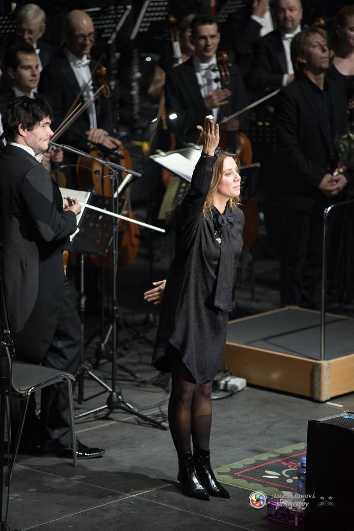 LIVE: Aneta Langerová nechala své písně rozkvést v doprovodu symfonického orchestru