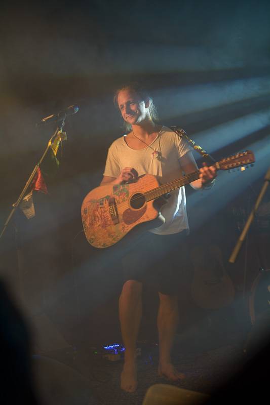 LIVE: Zásluhou Tomáše Kluse si byli lidé v Českých Budějovicích blíž