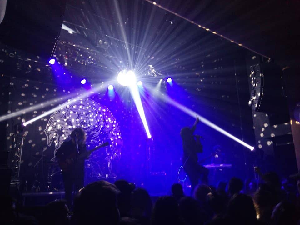 LIVE: Žižkovská noc vsadila na klubová esa i neokoukané tváře. Lákali Hentai Corporation, Zrní i Vypsaná Fixa