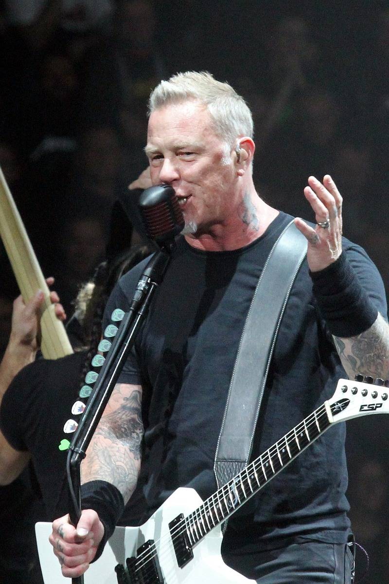 LIVE: Metallica v Praze - Velikonoční nadílka v podobě Jožina z bažin