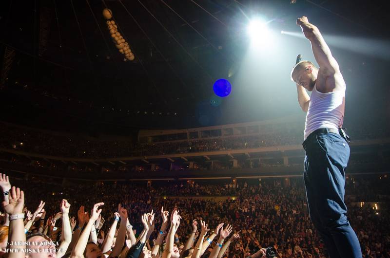 LIVE: Imagine Dragons zpět v O2 areně - energická show a nové hity