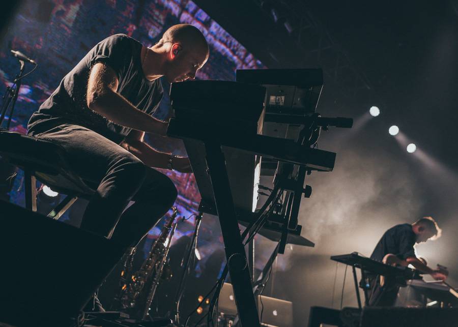 LIVE: Bonobo a jeho zasněný výlet mezi sféry