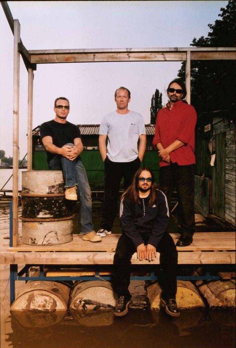 RETRO: Co předcházelo koncertu Rolling Stones v roce 1995? Davy se valily na Strahov, předskakovala Lucie