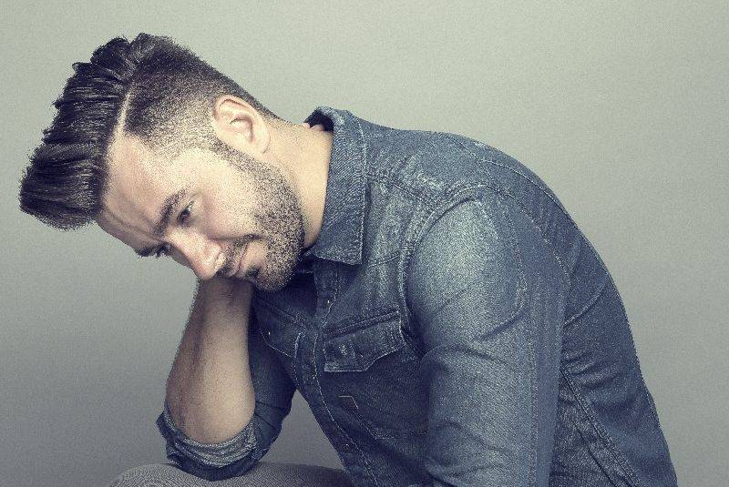 RECENZE: Marek Ztracený stoupá se svým novým albem Vlastní svět vzhůru