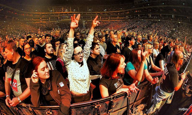 LIVE: Divokej Bill oslavil dvacet let, vyprodaná O2 arena aplaudovala vestoje