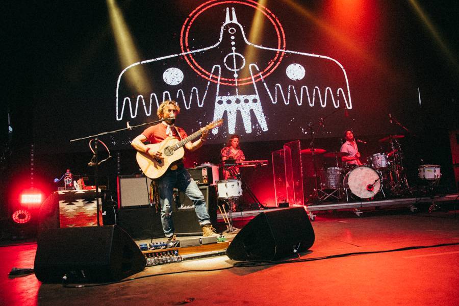 LIVE: Třetí den Colours of Ostrava - Years And Years roztančili, John Butler měl srdce na dlani