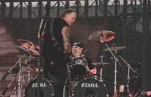 RECENZE: Metallica v Letňanech na CD a v MP3 - záznam srpnového koncertu z Prahy zvýrazňuje silné stránky kapely