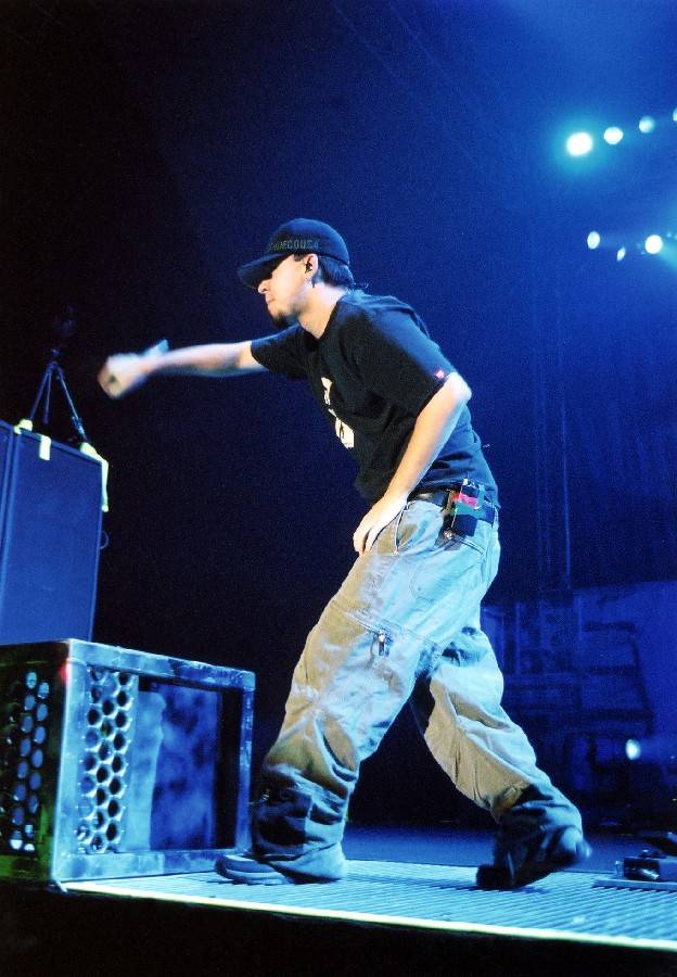 RETRO: Pražský koncert Linkin Park: „Když do toho praštili, běhal mráz po zádech.“