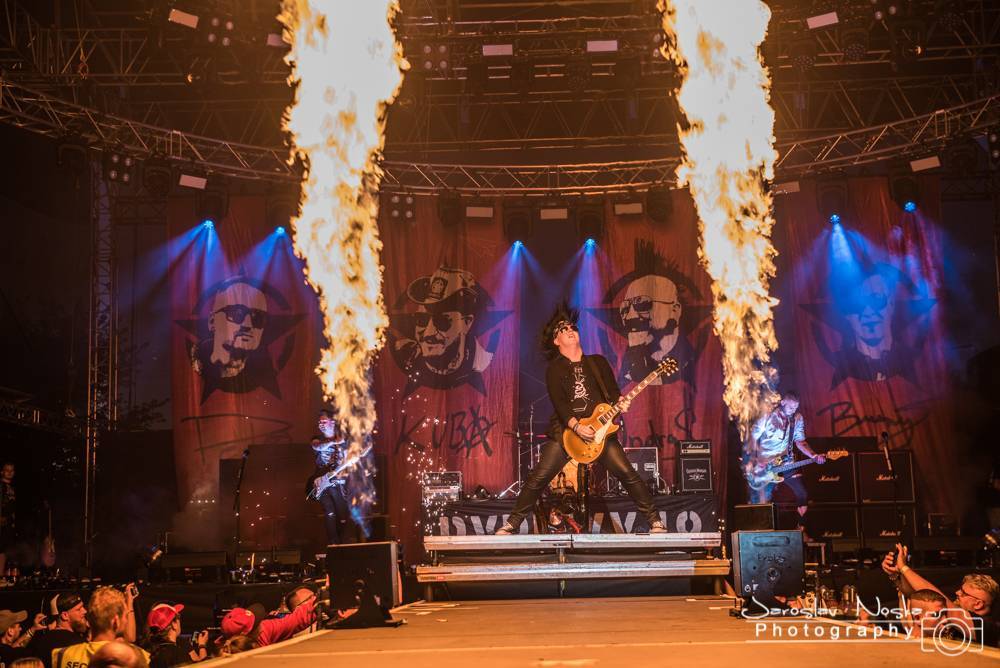 Rybičky 48 spálili pop-punkovou konkurenci na popel. Jaký byl druhý den pražského Letokruhu? 