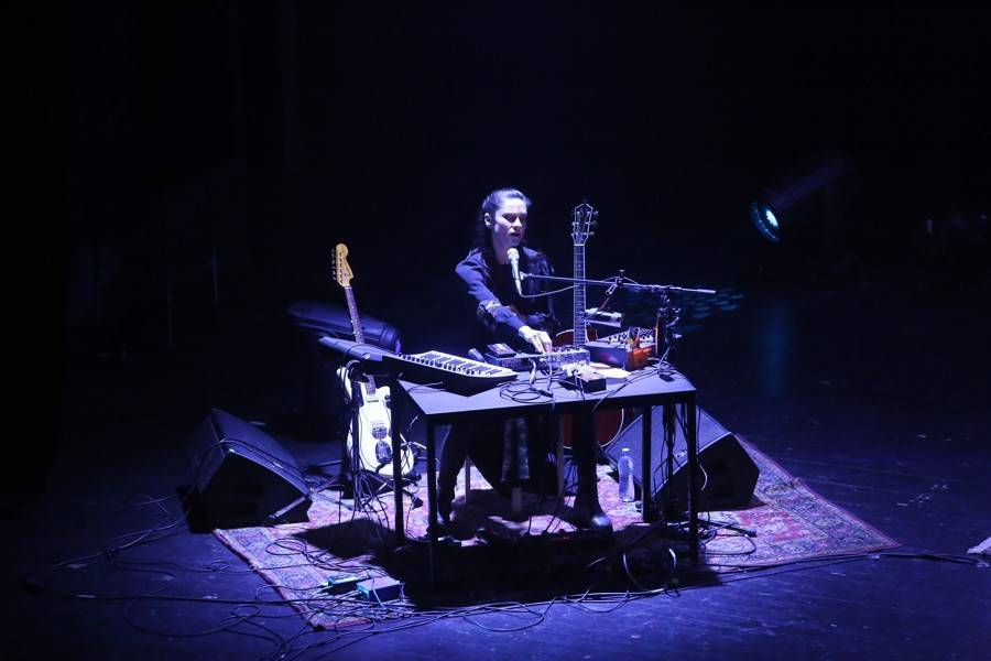 RECENZE: Řeka Lenky Dusilové je intenzivní a proudí temnou melancholií