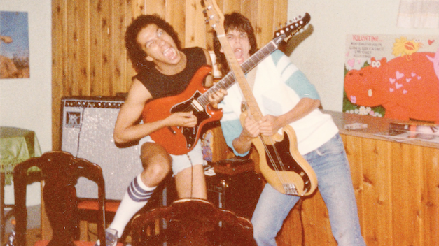 RECENZE: Tom Morello na novém EP hraje Hendrixe a vzpomíná i na Eddieho Van Halena