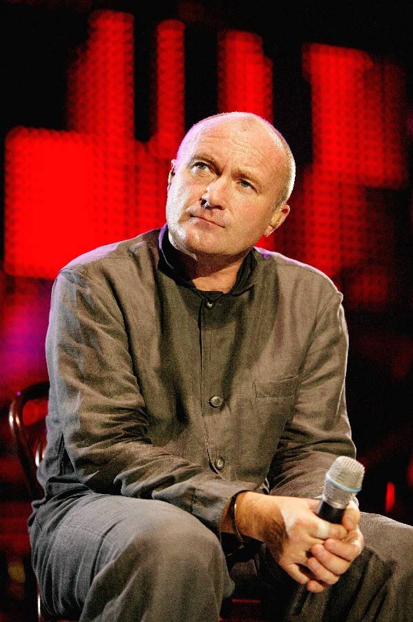 RETRO: Co to bylo za sedící studené čumáky? Phil Collins působil jako chlápek od vedle a odehrál prvotřídní popový koncert