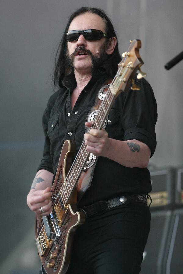 RETRO: Motörhead v Brně. Lemmy nastoupil před pluk zesilovačů značky Marshall