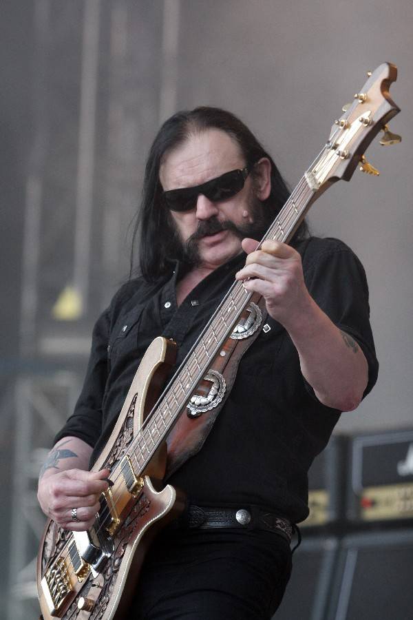 RETRO: Motörhead v Brně. Lemmy nastoupil před pluk zesilovačů značky Marshall