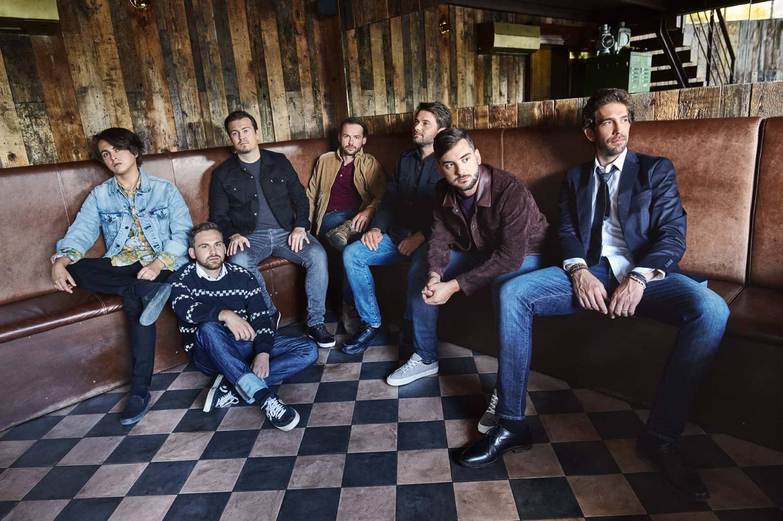 RECENZE: Jelen na novém albu lehce ztratil na své originalitě, ale i přesto stojí za poslech