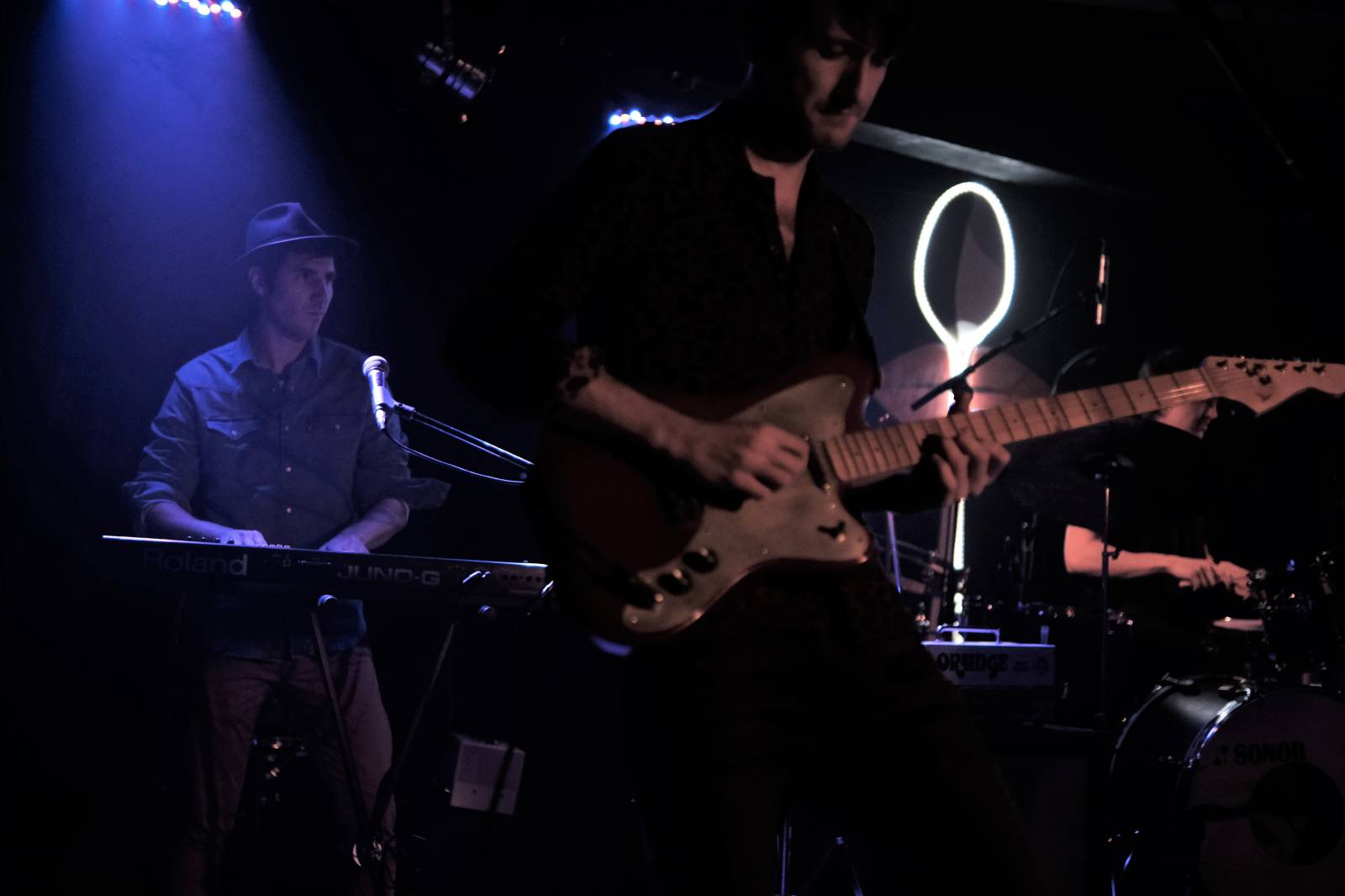 LIVE: Deaf Heart a The Silver Spoons rozjeli v ostravském Barráku pořádný rokenrolový večírek