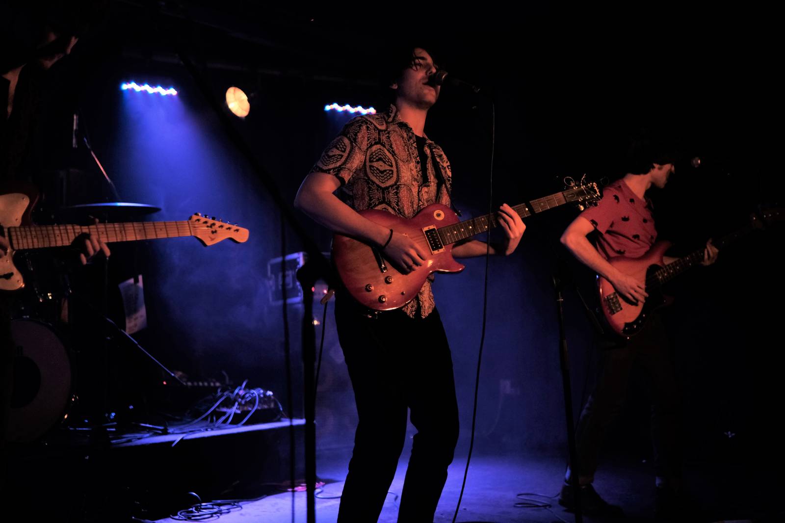 LIVE: Deaf Heart a The Silver Spoons rozjeli v ostravském Barráku pořádný rokenrolový večírek