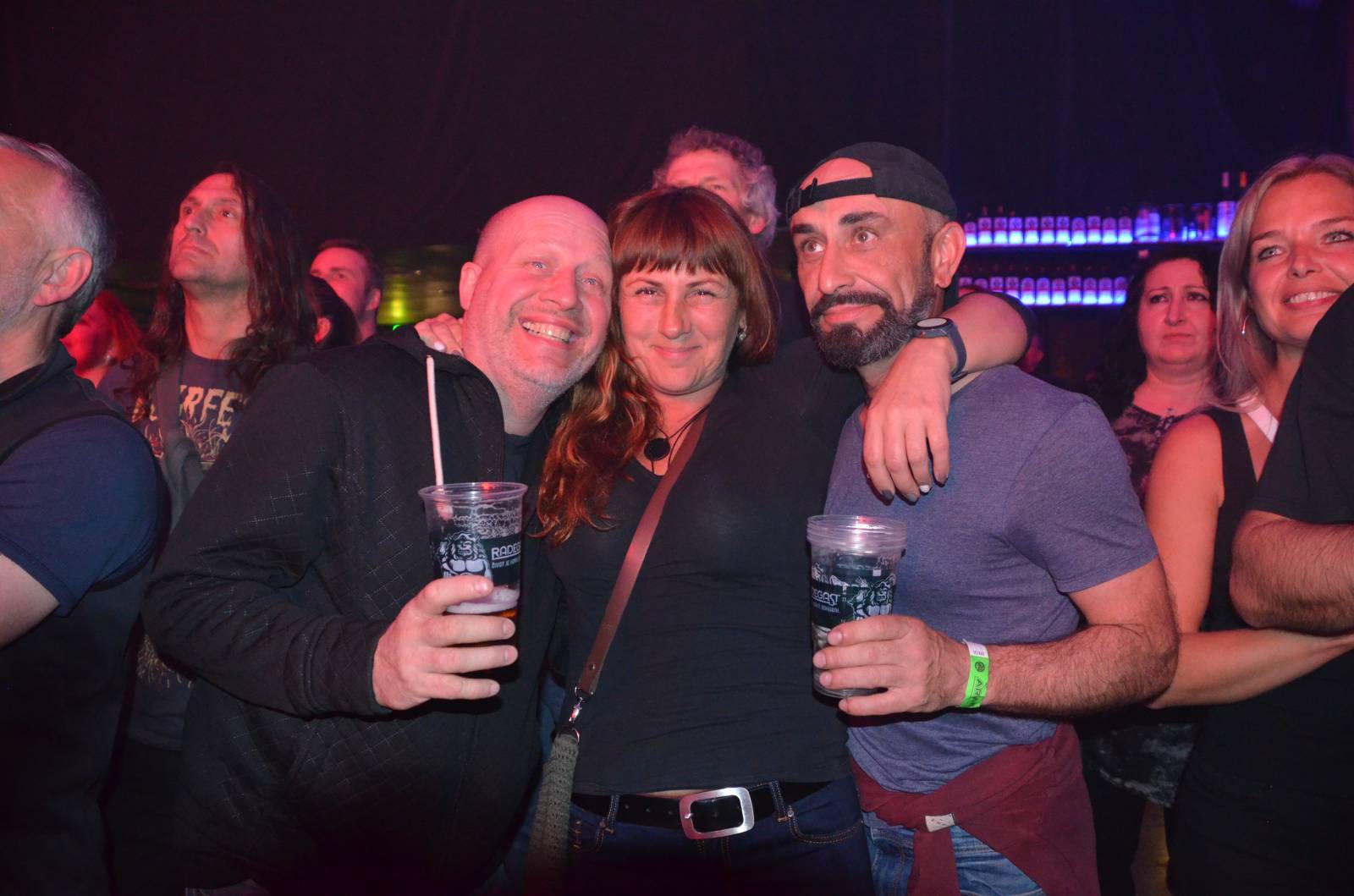 LIVE: Provizorní obývák i ztracená redukce. Arakain přijel do Krnova