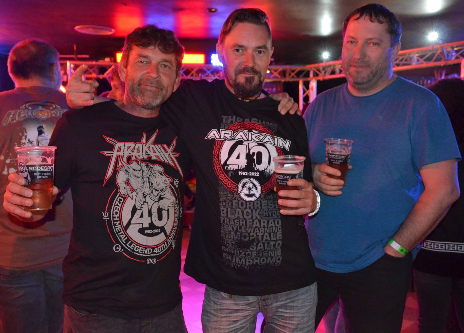 LIVE: Provizorní obývák i ztracená redukce. Arakain přijel do Krnova