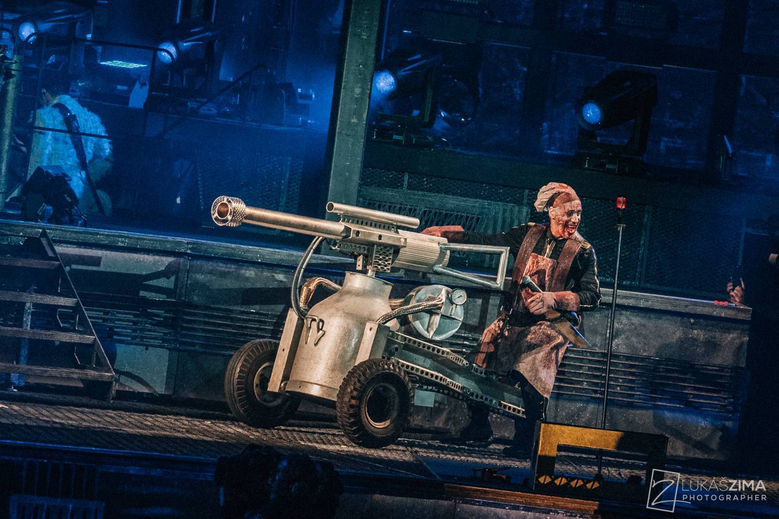 LIVE: Rammstein rostli a rostli, až nakonec přerostli i Letňany