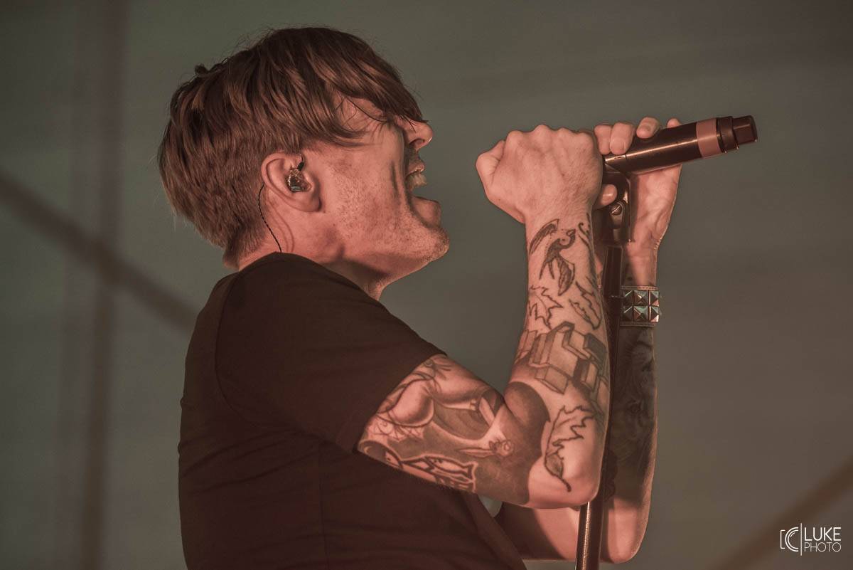 LIVE: Pořád na to mají. Kanadští Billy Talent vyměnili Prahu za Brno, neodradil je ani déšť
