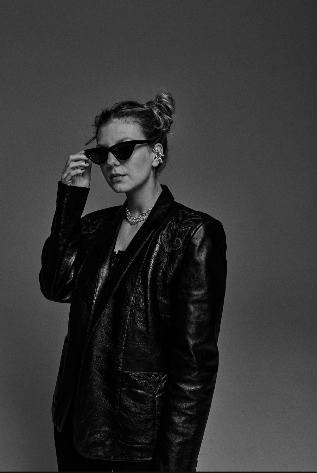 RECENZE: Kouzlo Heartbreak Culture od Lenny tkví v na první poslech nenápadných písních 