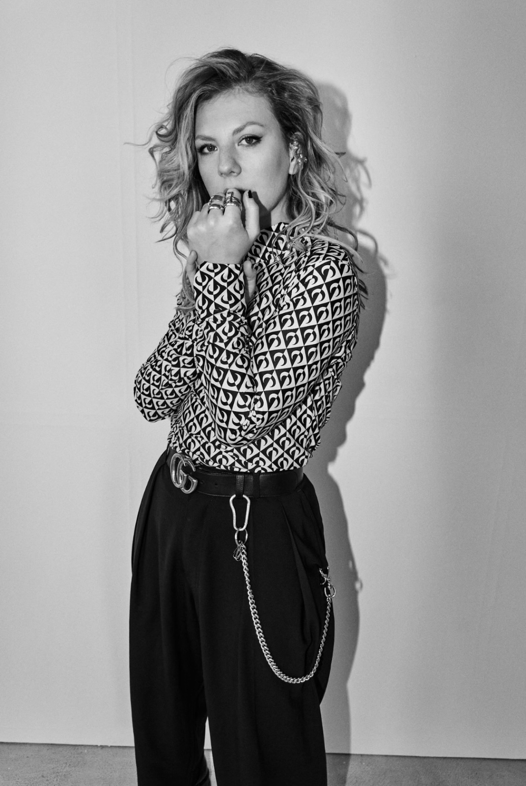 RECENZE: Kouzlo Heartbreak Culture od Lenny tkví v na první poslech nenápadných písních 