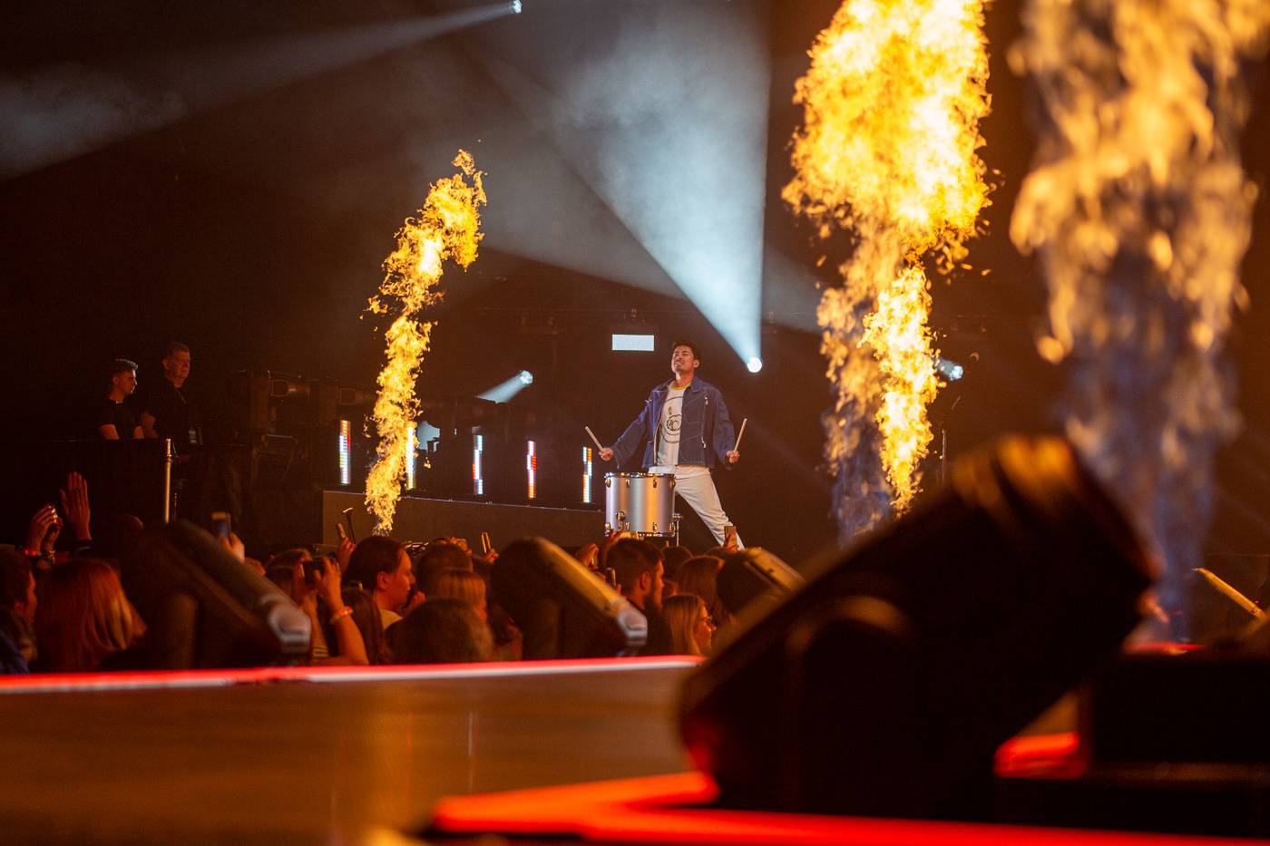 LIVE: Mirai nadchli O2 arenu, pozvali si Ewu Farnou s Bandjeez i Bena Cristovaa