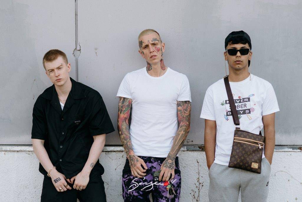 RECENZE: Banger. s Adamem Mišíkem nejlepším filmem letošního roku? Na začátku to klukovsky jiskří, škoda jen zbytečného kázání 