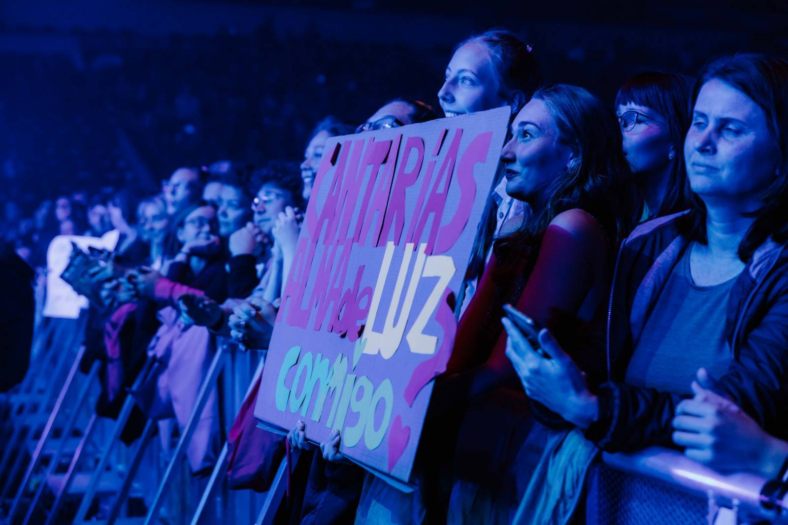 LIVE: Alvaro Soler roztančil Prahu. Rozdával úsměvy na všechny strany a představil album Magia