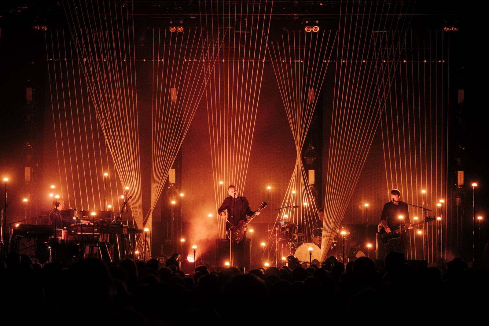 LIVE: Sigur Rós přivezli z Islandu řádnou dávku emocí. Fanoušci byli z audiovizuálního tripu nadšení