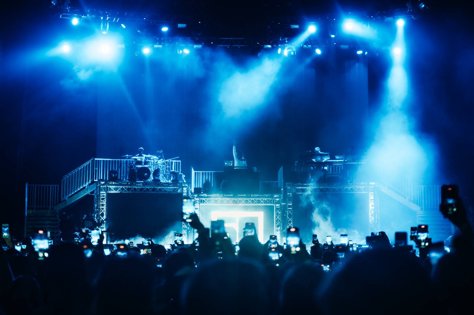 LIVE: 50 Cent zbořil pražskou O2 arenu svou megalomanskou show