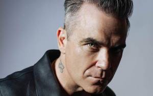 RECENZE: Nahý Robbie Williams na albu XXV vedle holandského orchestru obstál